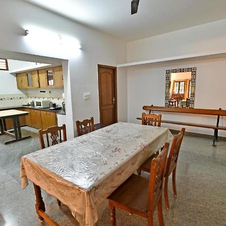 Villa Close To Rock Beach-Family Room Пондичери Екстериор снимка